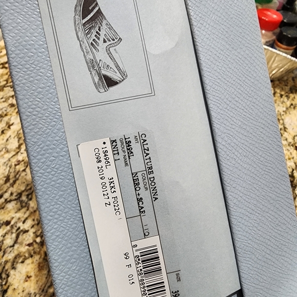 Prada sneaker. Used in excellent condition,  size 39 - Picture 8 of 13